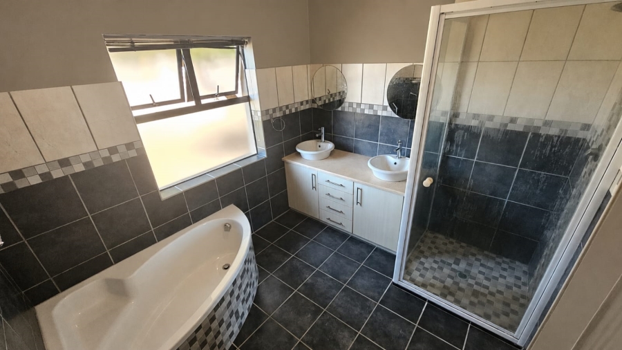 4 Bedroom Property for Sale in Mossel Bay Golf Estate Western Cape